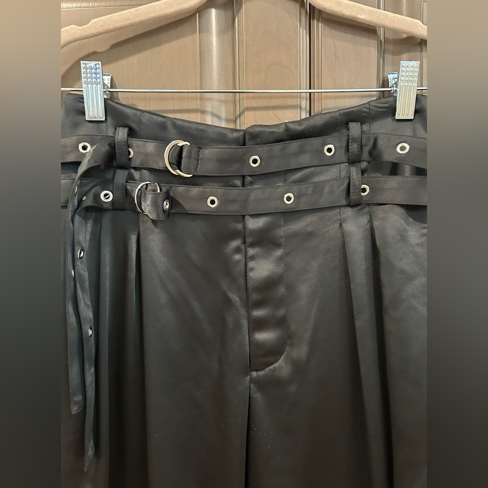 The Noli Shop Kora Double Belted Pants in Black, Size XS - Picture 6 of 10